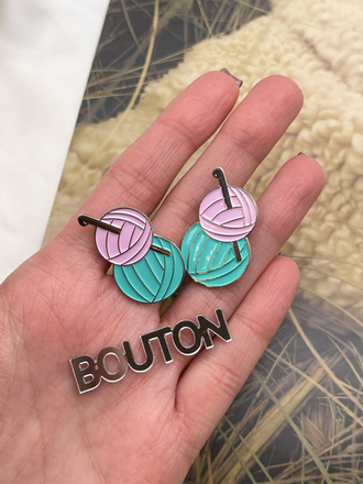 Брошь-Пин "Клубок пряжи" бирюзовый/розовый