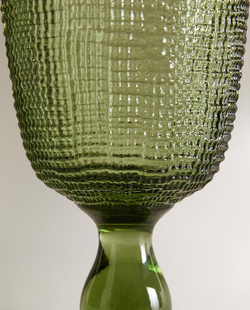 ZARA HOME СТЕКЛЯННЫЙ БОКАЛ ДЛЯ ВИНА С РЕЛЬЕФНЫМ УЗОРОМ, ЗЕЛЕНЫЙ