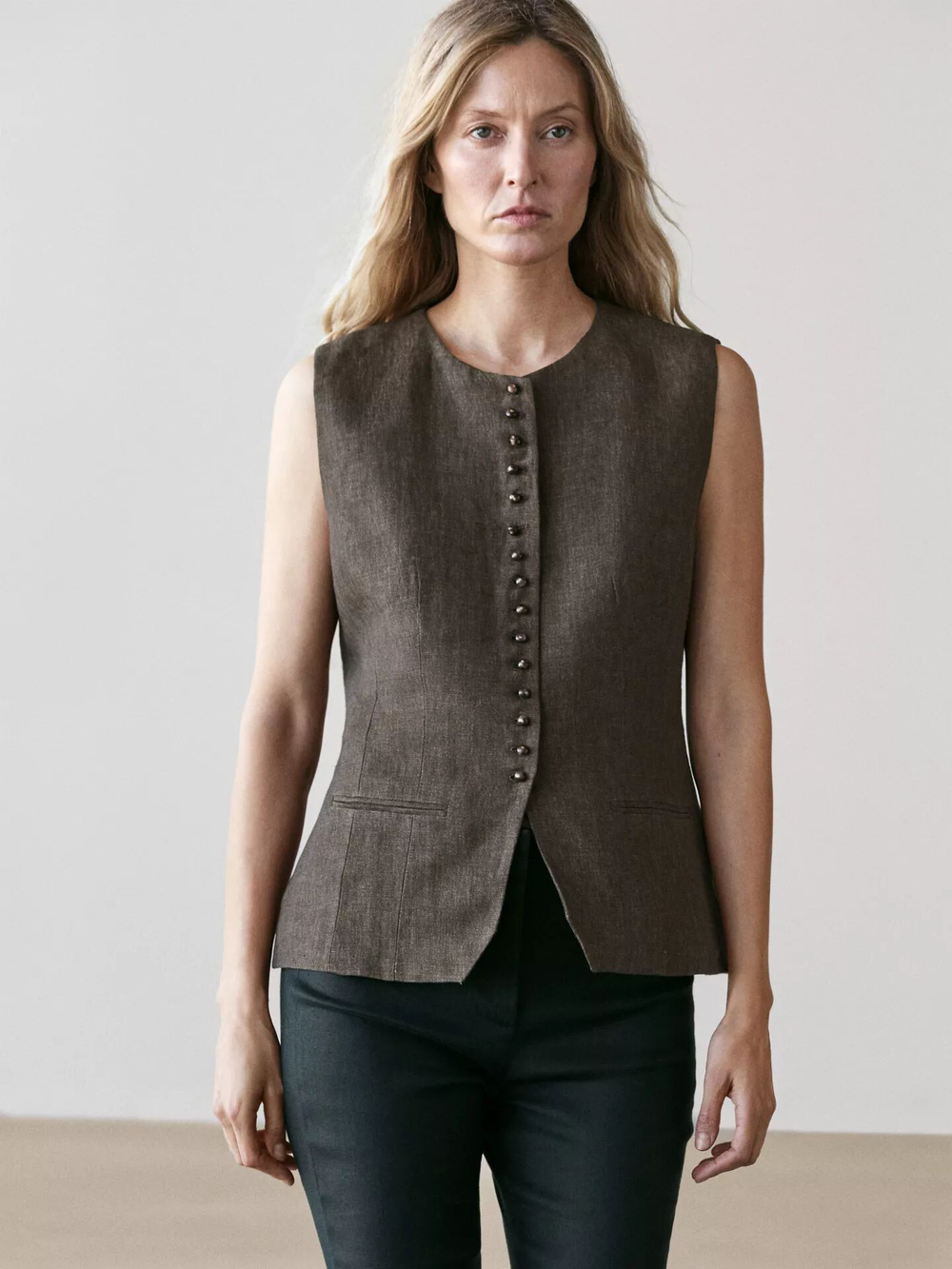Жилет из 100% льна с пуговицами - MASSIMO DUTTI