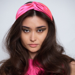 Ободок-узел ярко-розовый