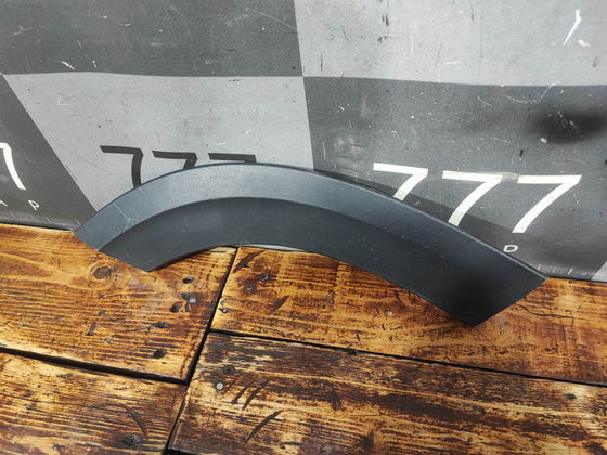 Накладка двери задней правой Volkswagen Taos 20-нв Б/У Оригинал 2GL8549709B9