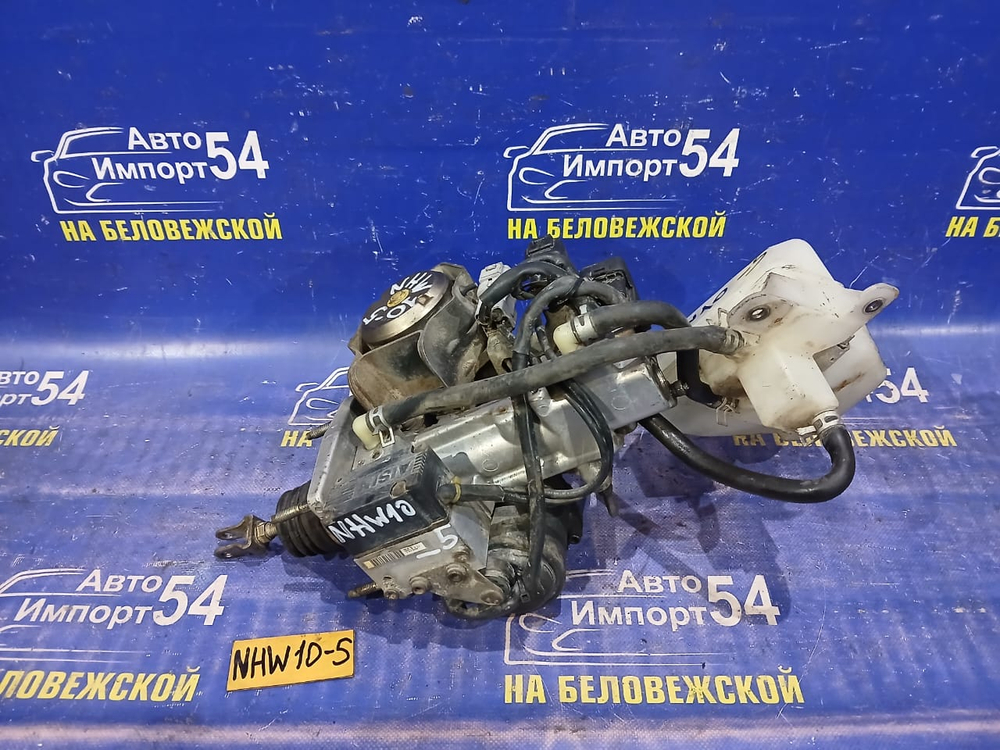 Главный тормозной цилиндр TOYOTA PRIUS 1998