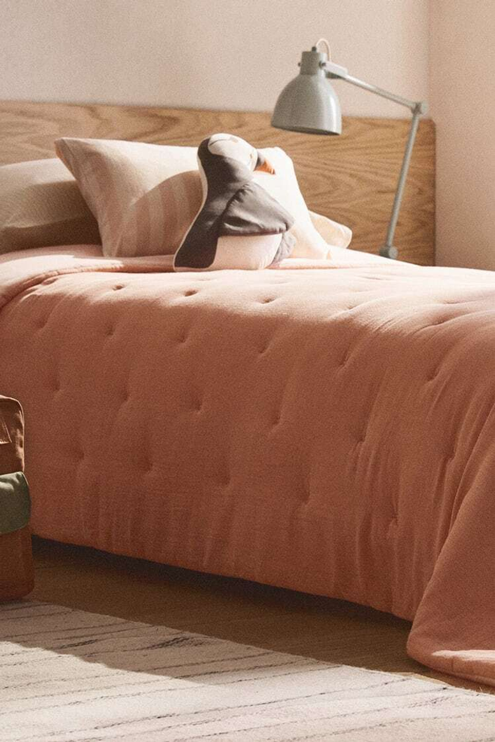 ZARA HOME ЛОСКУТНОЕ ОДЕЯЛО ИЗ ВАФЕЛЬНОЙ ВЯЗКИ, РОЗОВЫЙ