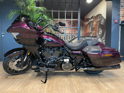 Harley-Davidson CVO Road Glide 121 (Poison Berry) 2025
