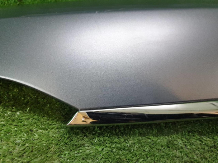 Спойлер крышки багажника Maserati Levante (2016-2020)