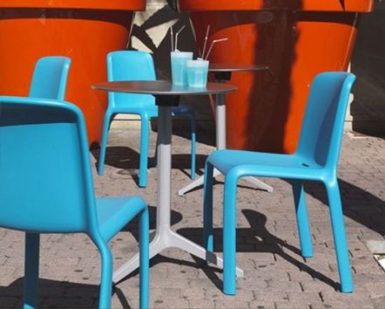 Стул пластиковый Snow Италия