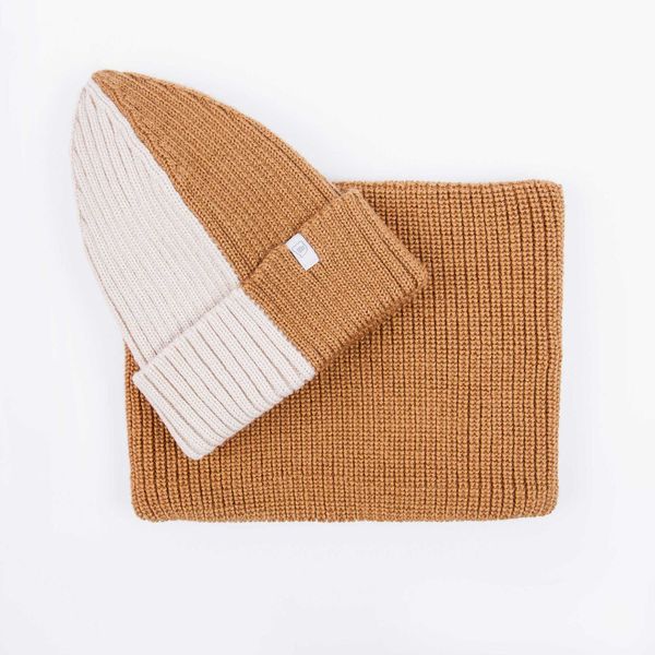 Шапка свечка из смесовой шерсти однослойная с отворотом 