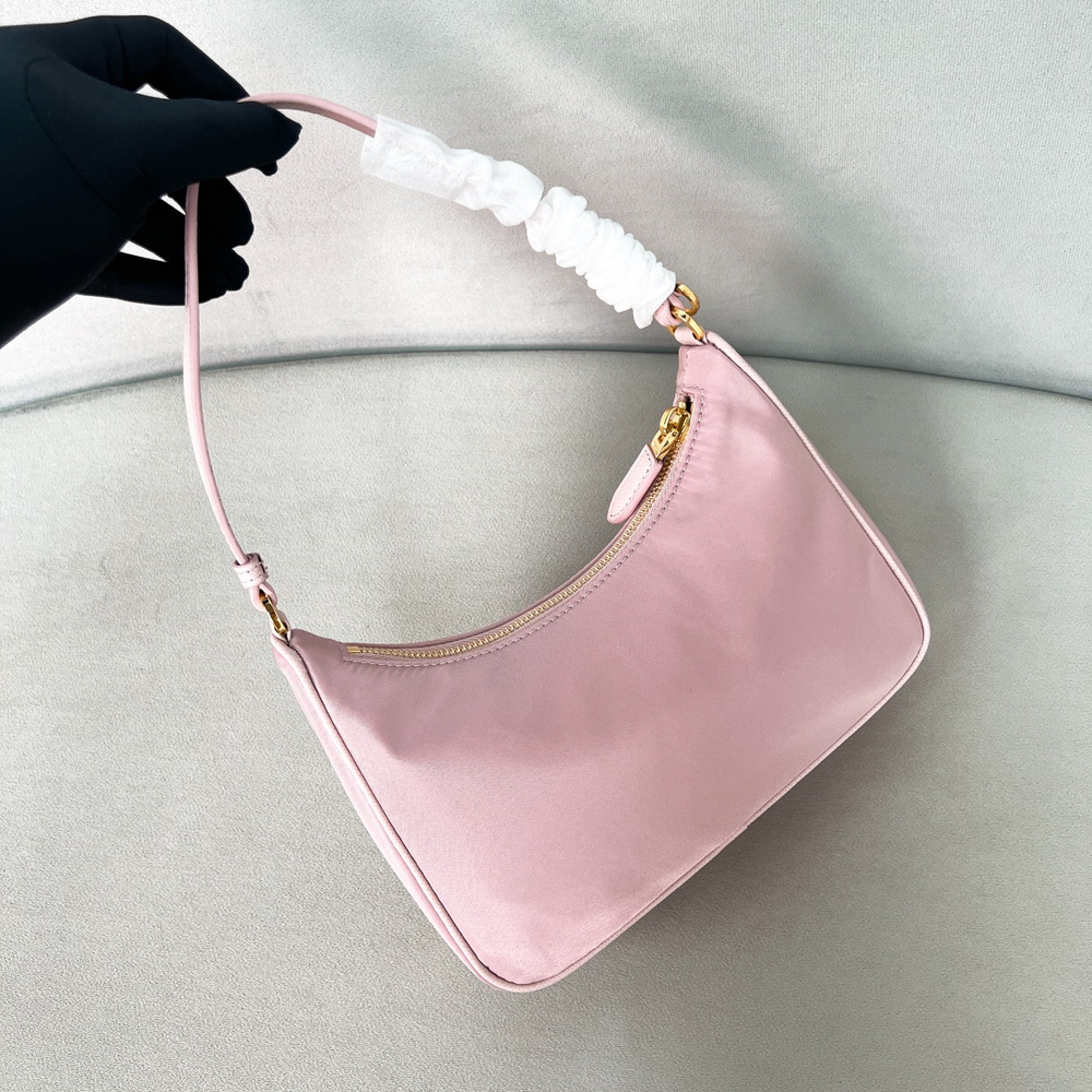 Prada Re-Edition 2005 Re-Nylon