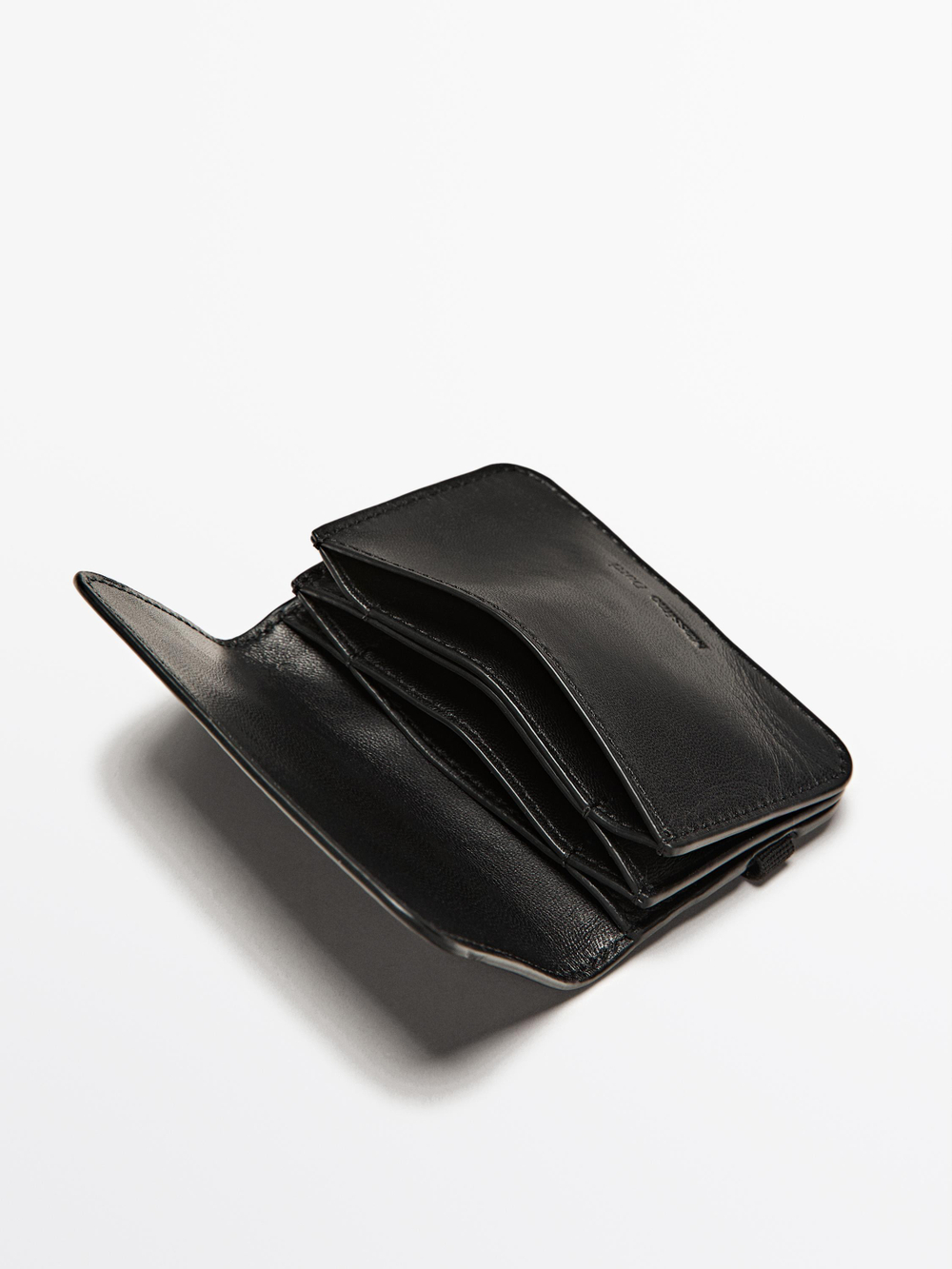 Massimo Dutti Визитница из кожи наппа с клапаном, черный