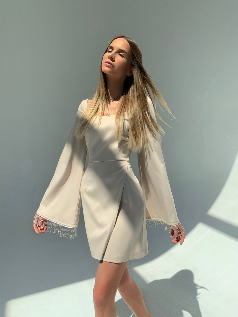 Платье Aomi