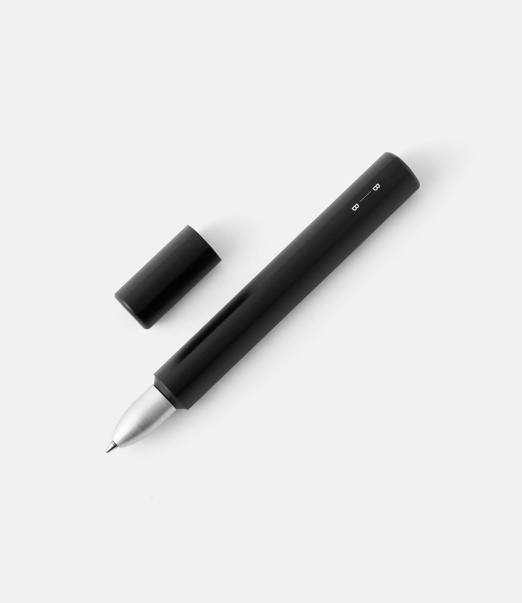 Before Breakfast Onigiri Pen For The Desk Black — ручка-роллер из алюминия