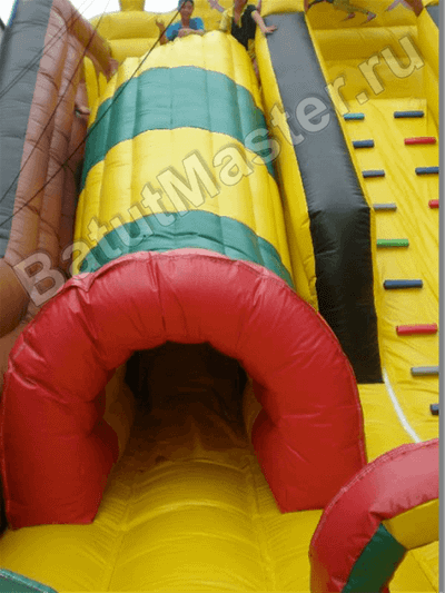 Большой надувной батут-горка "Фрегат"