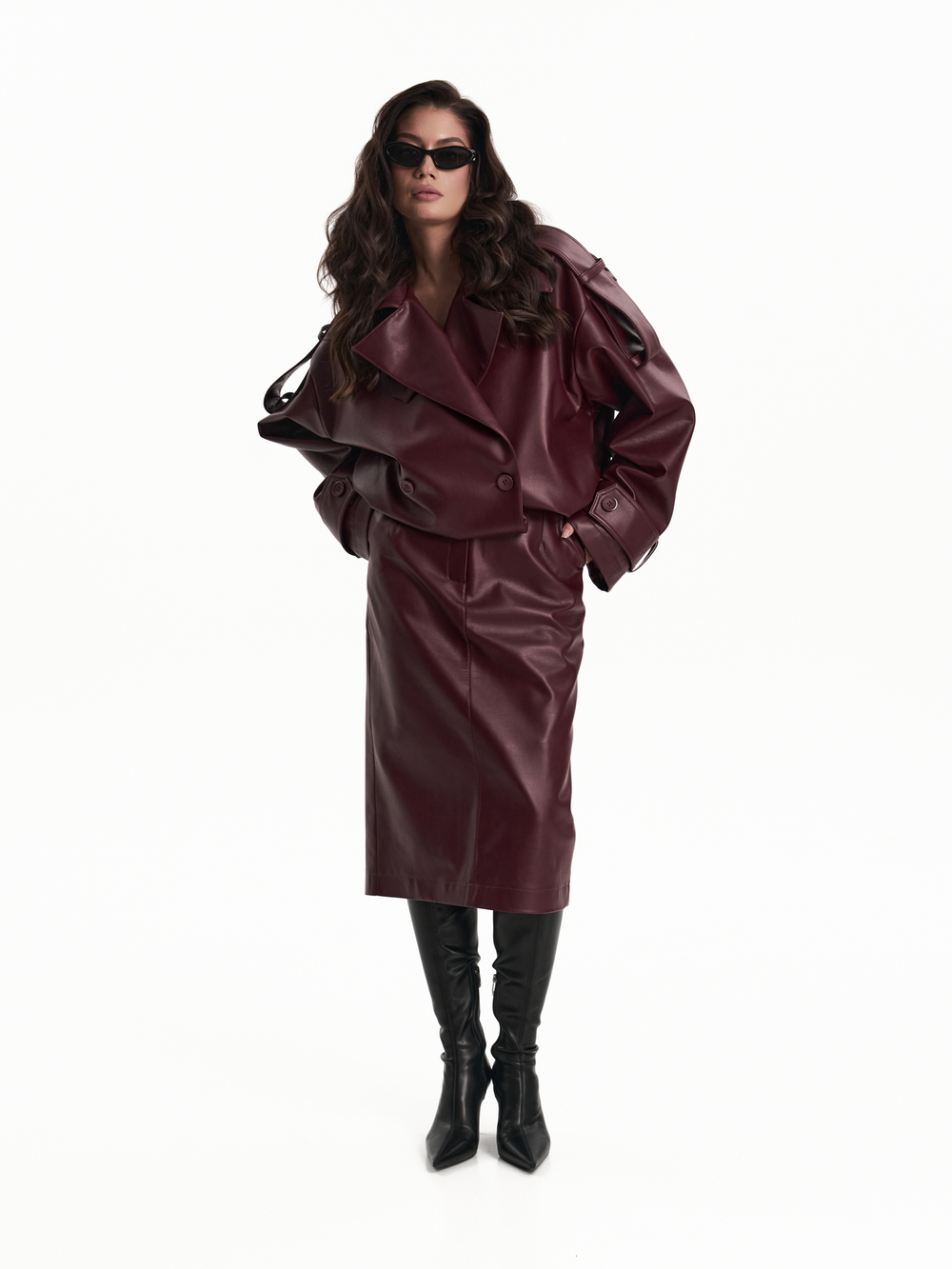 Косуха экокожа в бордовом цвете