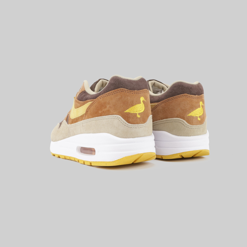 Кроссовки Nike Air Max 1 PRM Ugly Duckling Pecan - купить в магазине Dice с бесплатной доставкой по России