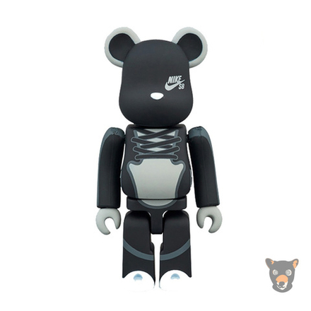 Игрушка BearBrick "Nike SB"