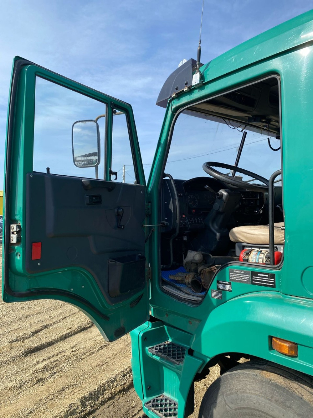 Планета 5529* на шасси КамАЗ 65115 6x4 Зерновоз 552919 (Дизельный, 11,8 л, 300 л.с., МТ)