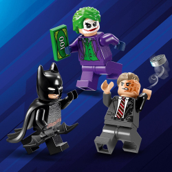 LEGO DC Comics Super Heroes - Бэтмобиль Бэтмена против Двух Лиц и Джокера 76303