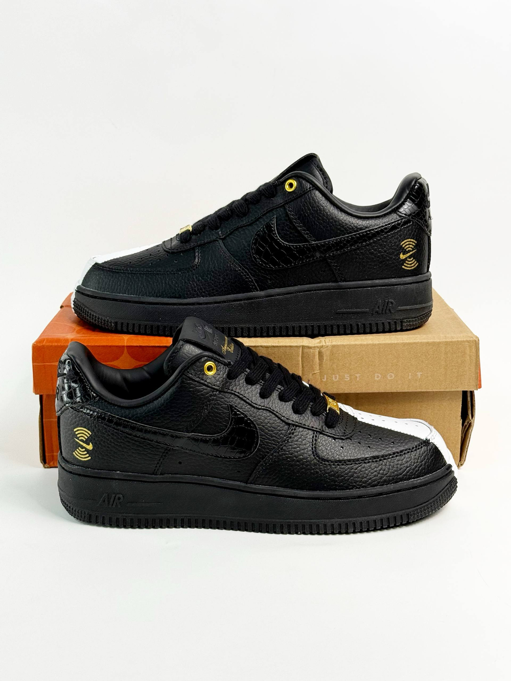 Кроссовки Nike Air Force 1 Low 07 PRM #B184 (черн.)