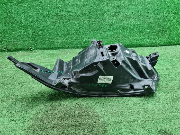 Корпус фары правый Range Rover Vogue 4 L405 17-22