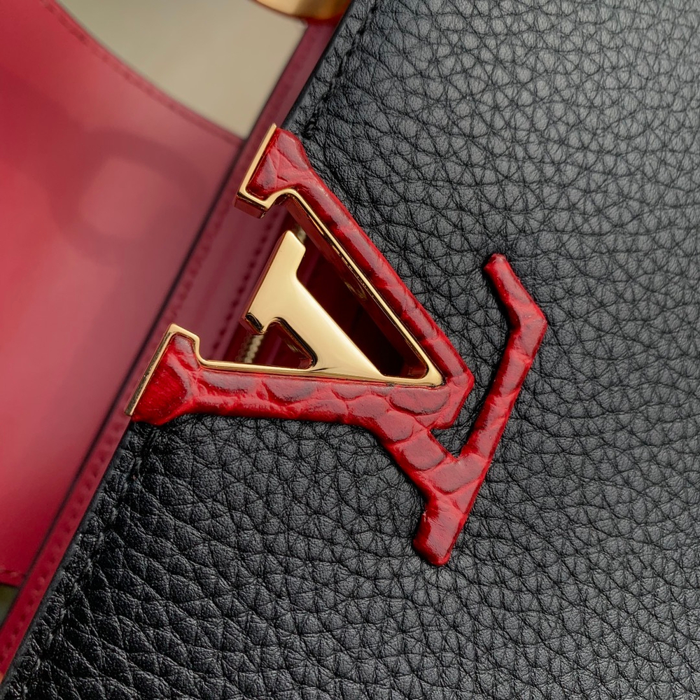 Louis Vuitton Capucines MM