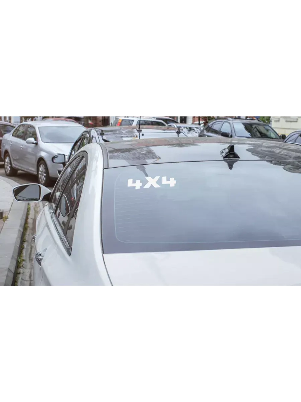 Наклейка на авто "4х4" 14х6