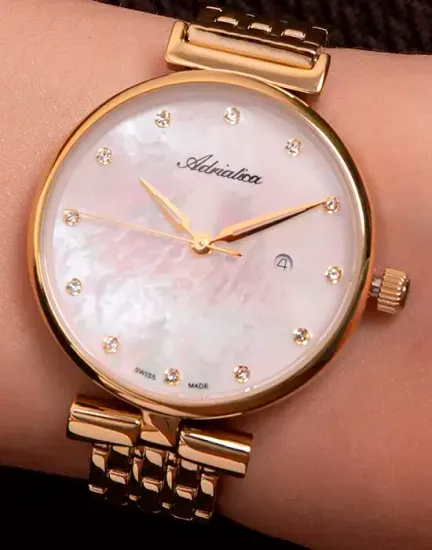 Женские швейцарские часы Adriatica A3736.114FQ