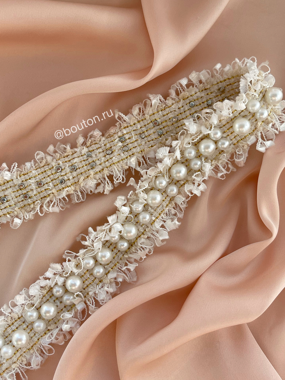 Тесьма белая с крупным жемчугом 2 ряда