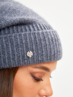 Шапка FABI удлиненная одинарная c отворотом с содержанием 
шерсти енота и ангоры