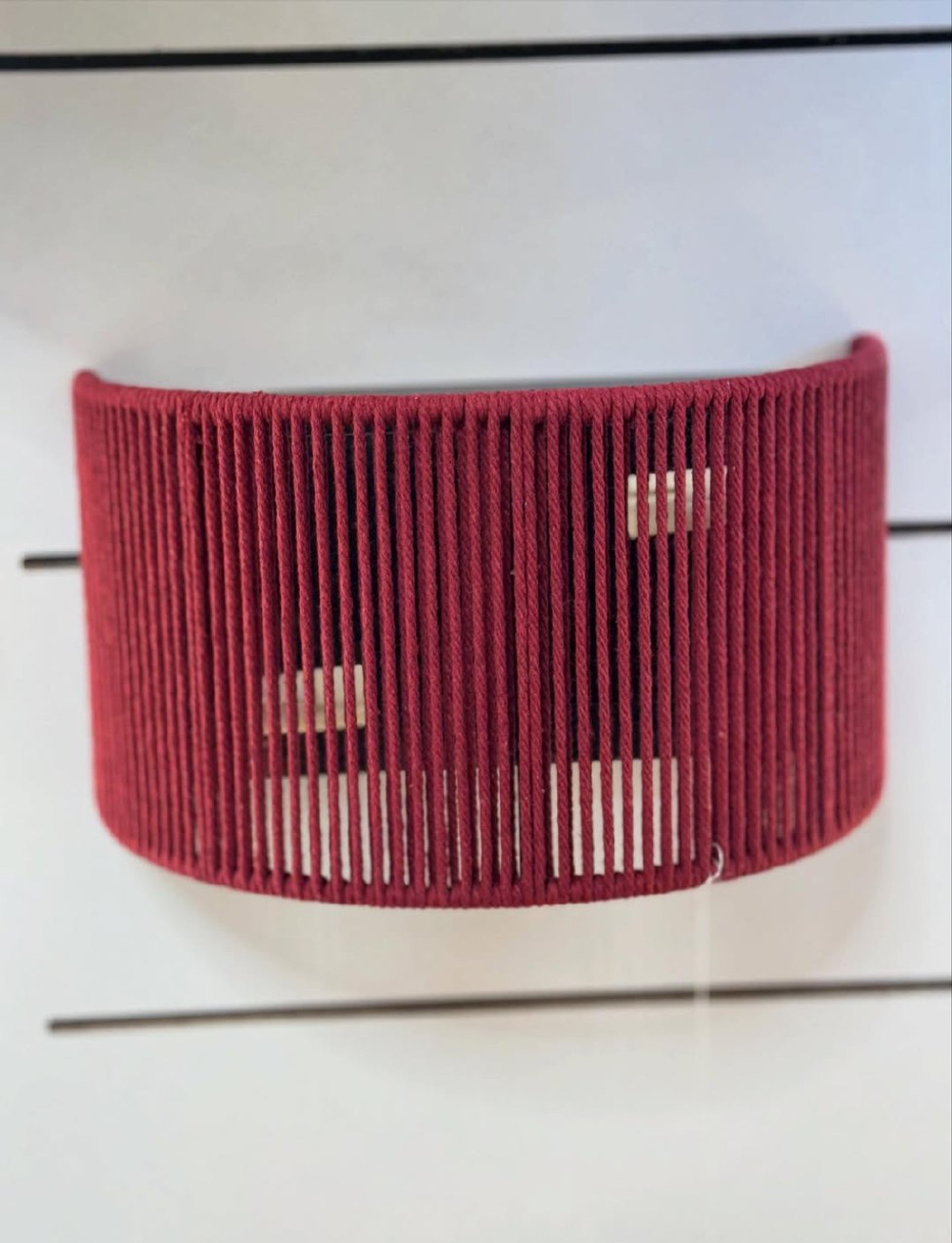 Плетенная настенная бра в акцентом цвете 😍