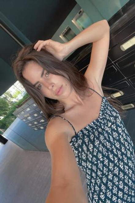ZARA МИНИ-ПЛАТЬЕ ИЗ ТКАНИ ПРИНТОМ СО СБОРКАМИ, СИНИЙ/БЕЛЫЙ