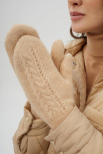 Варежки В028-08 бежевый