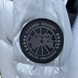 Пуховик Canada Goose