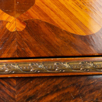 Элегантный комод в Дворцовом стиле