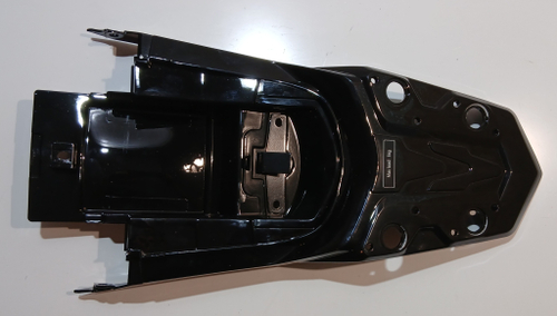 Пластик задний багажника REGULMOTO  ADV 300