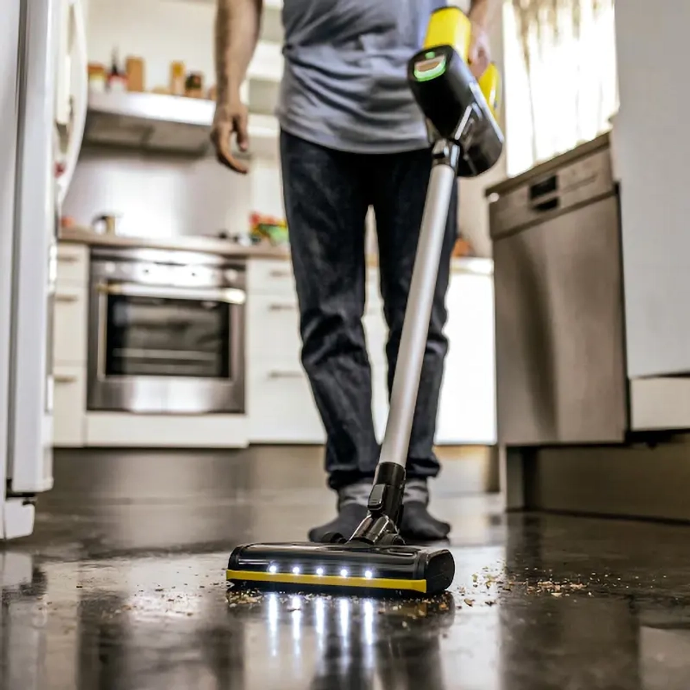 Karcher VC 6 Cordless ourFamily вертикальный пылесос 1.198-660.0