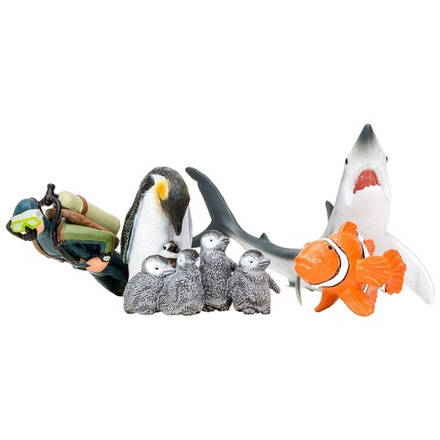 Фигурки игрушки серии "Мир морских животных": Акула, рыба-клоун, пингвин и пингвинята, дайвер