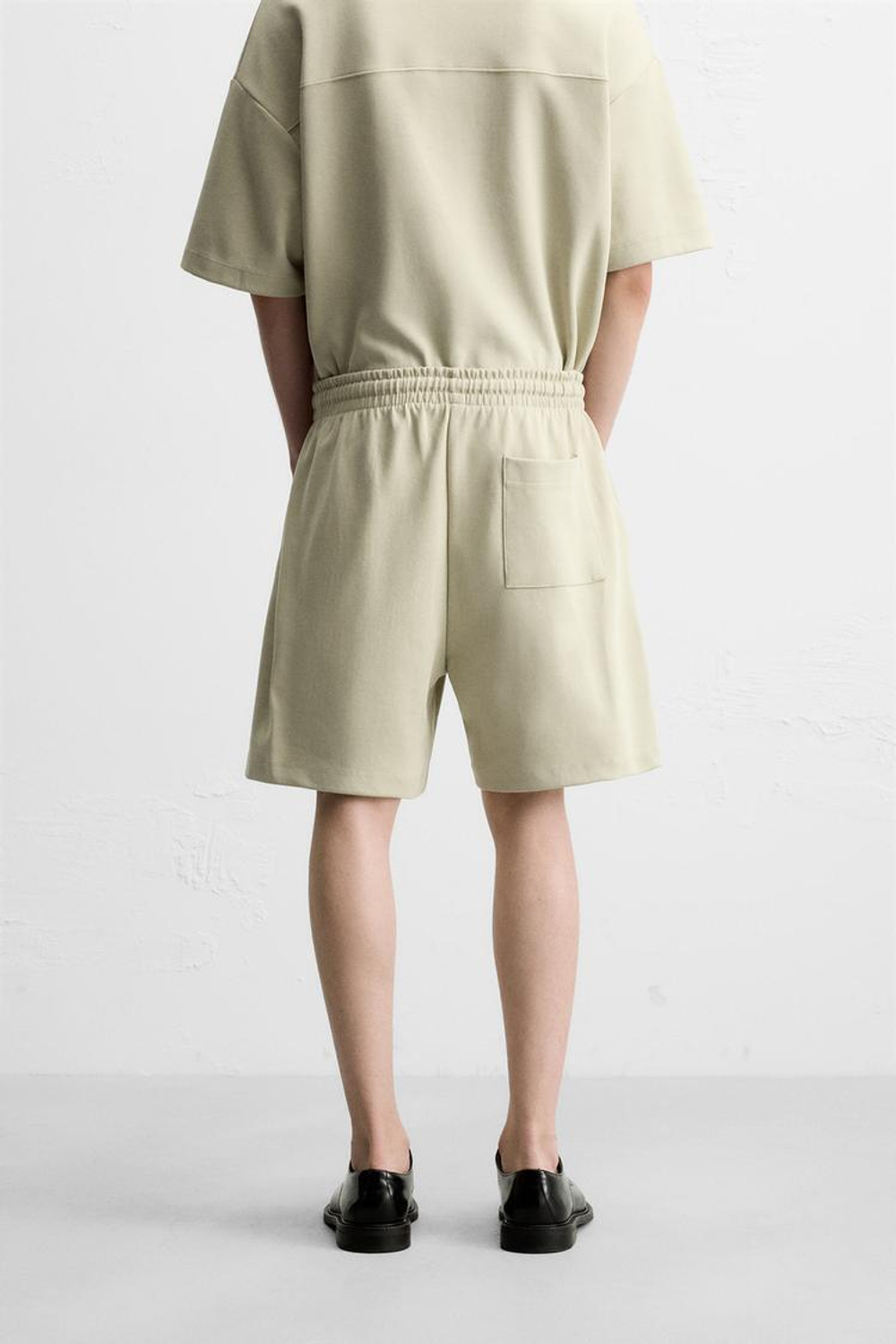 ZARA ШОРТЫ INTERLOCK ИЗ РЕЛЬЕФНОЙ ТКАНИ, СВЕТЛО-ЗЕЛЕНЫЙ