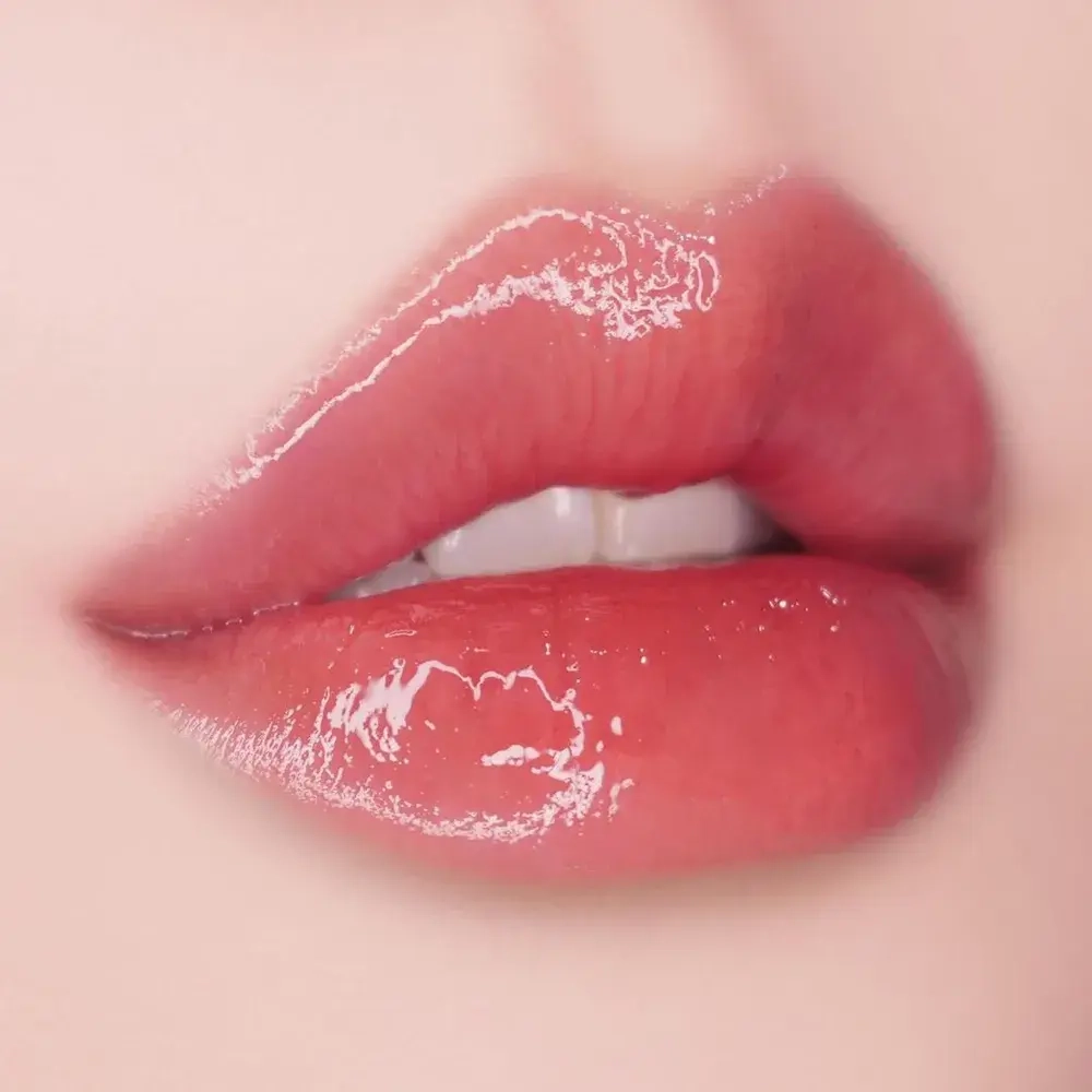 UNLEASHIA Sisua Popcorn Syrup Lip Plumper - Блеск-плампер для губ
