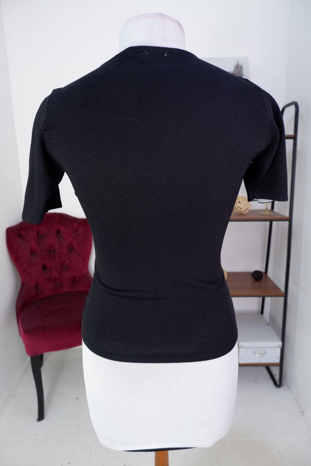 Футболка Gocce с пайетками, маркировка М, визуально 46 размер