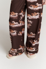 Шелковые брюки с кантом - бегущие лошади