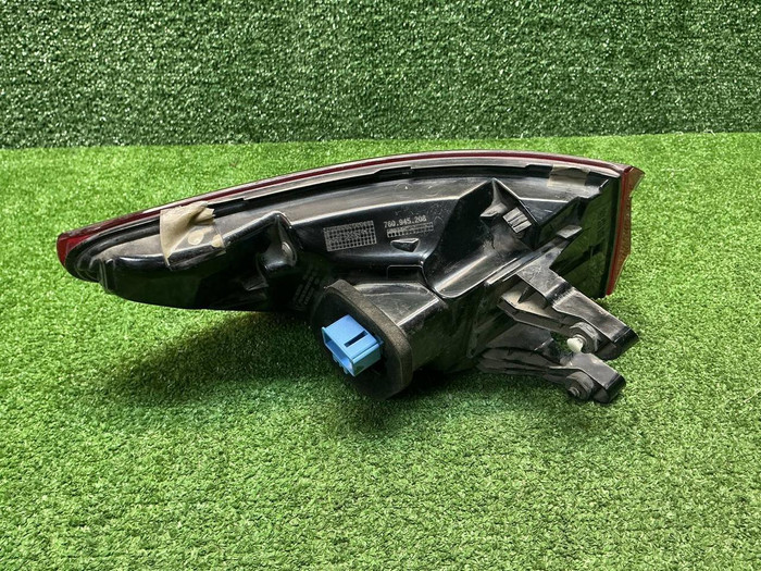 Фонарь правый внешний VW Touareg 3 (2018-2023)