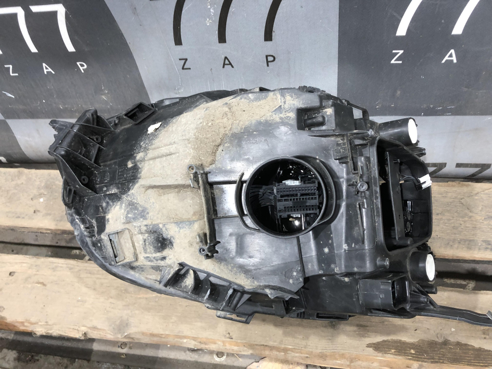 Фара правая LED Mini Hatch (F55/F56) 18-21 Б/У Оригинал 63118737594