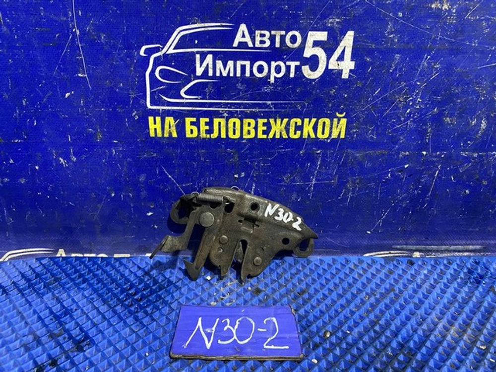 Замок капота NISSAN R'NESSA 1997