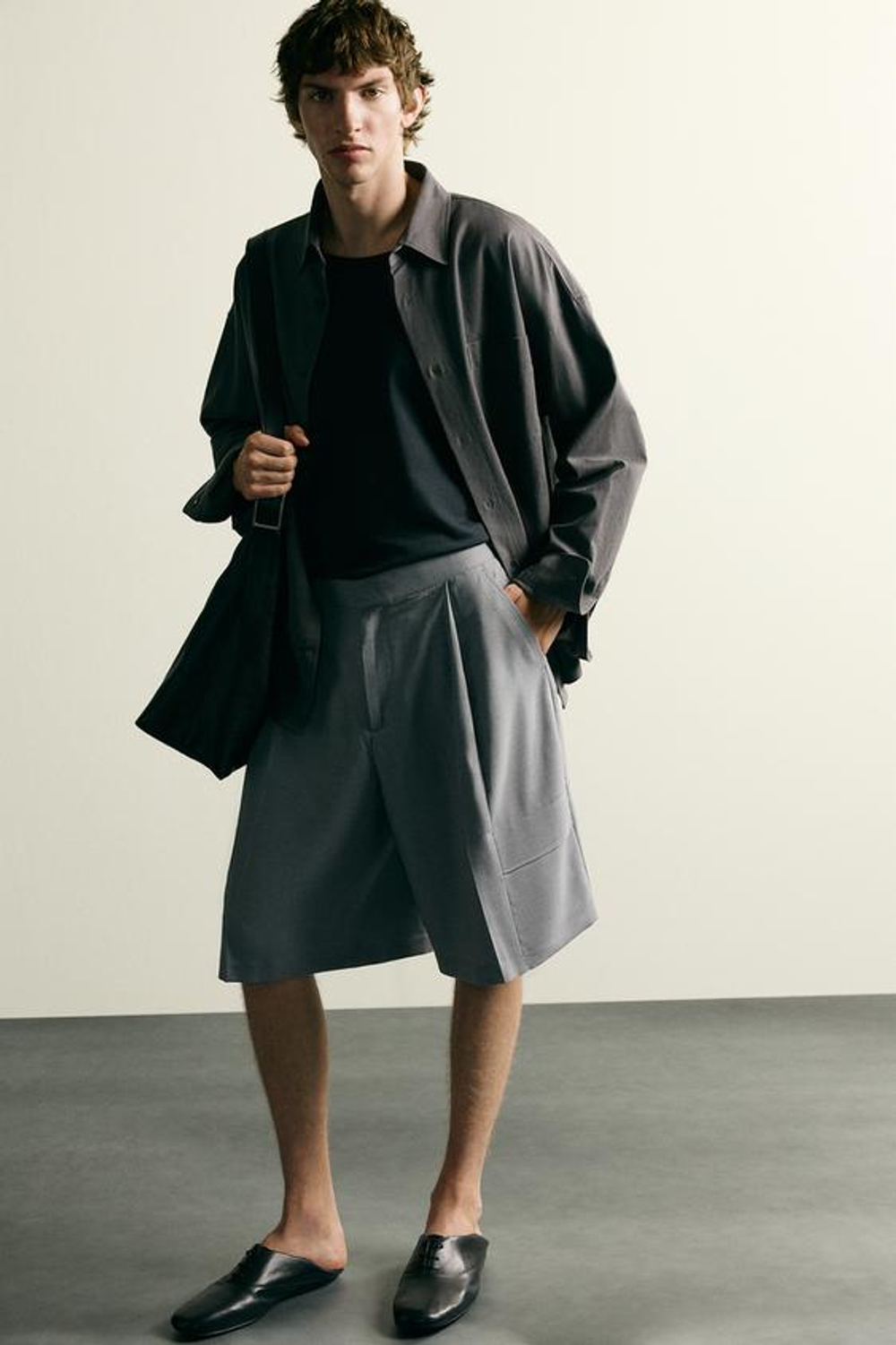 ZARA ШОРТЫ КАРГО RELAXED FIT, МЯГКИЙ СЕРЫЙ