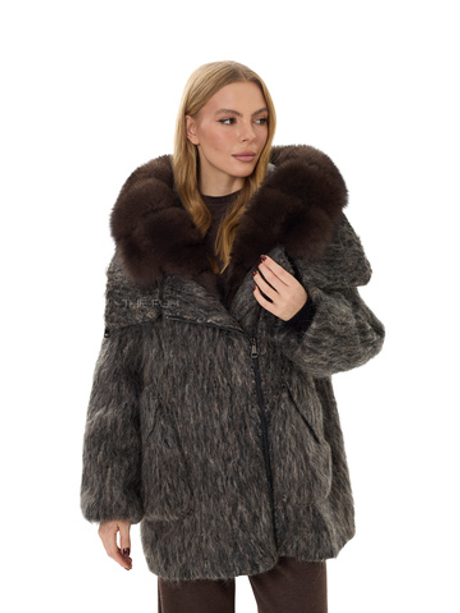 Шоколадный шерстяной пуховик с меховым воротником