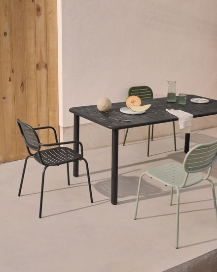 Стул для улицы Brai с подлокотниками из оцинкованной стали тёмно-серого цвета