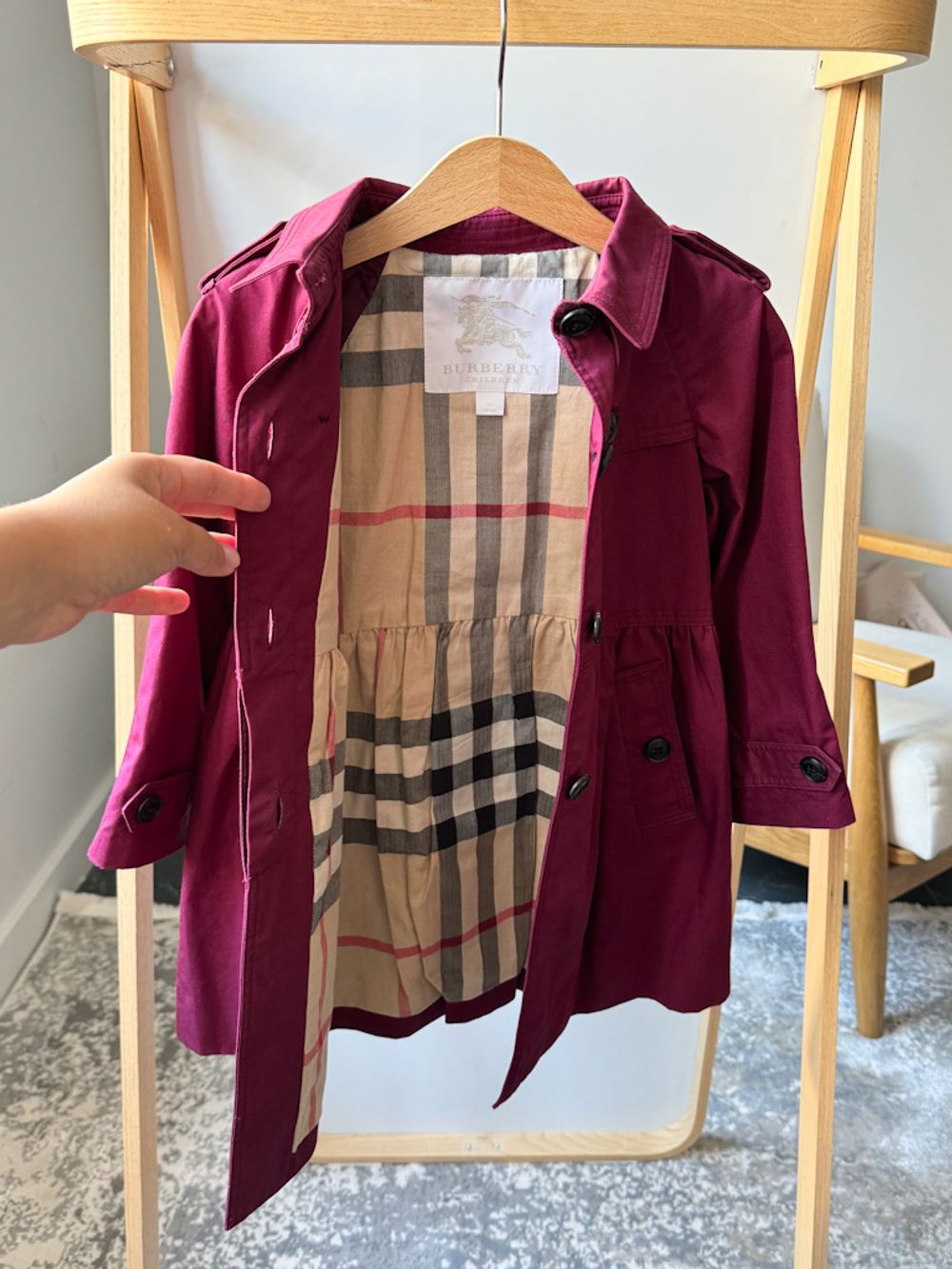 Тренч Burberry, 98