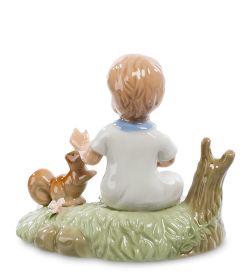 Pavone CMS-12/29 Статуэтка «Мальчик с белкой»