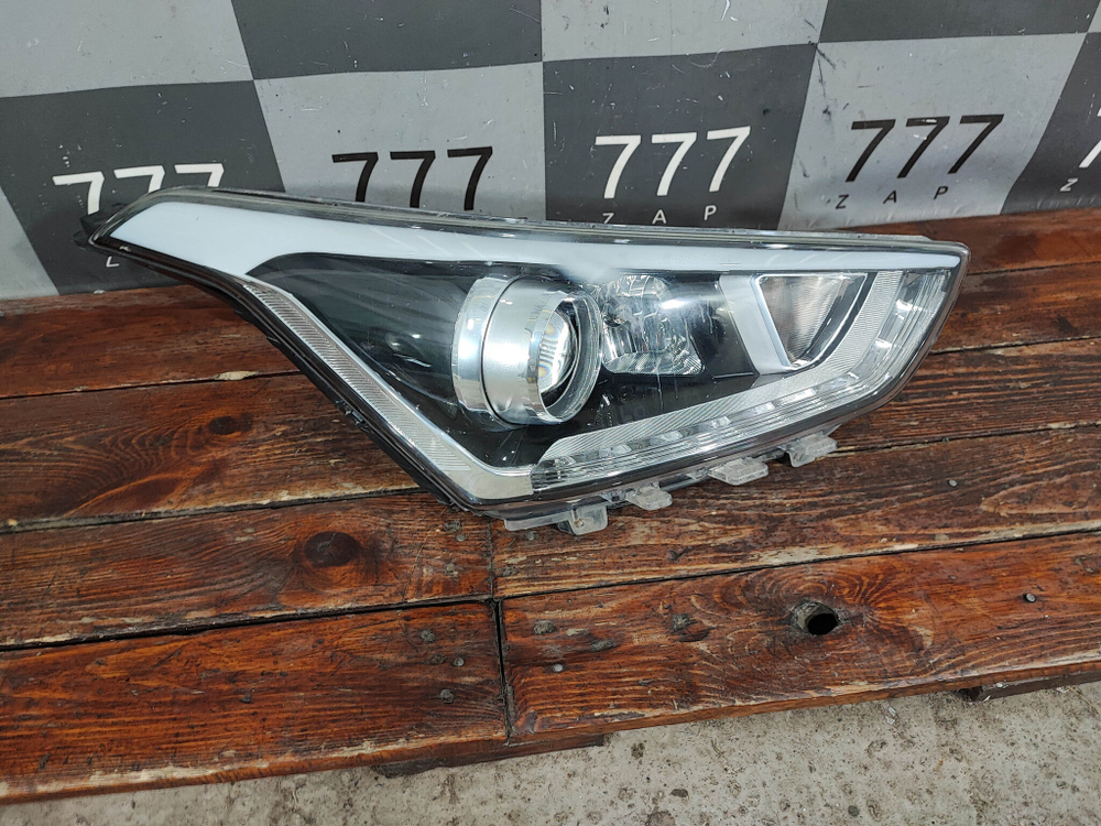 Фара правая галоген линза Hyundai Creta 1 (GS) 16-20 Б/У Оригинал 92102M0100