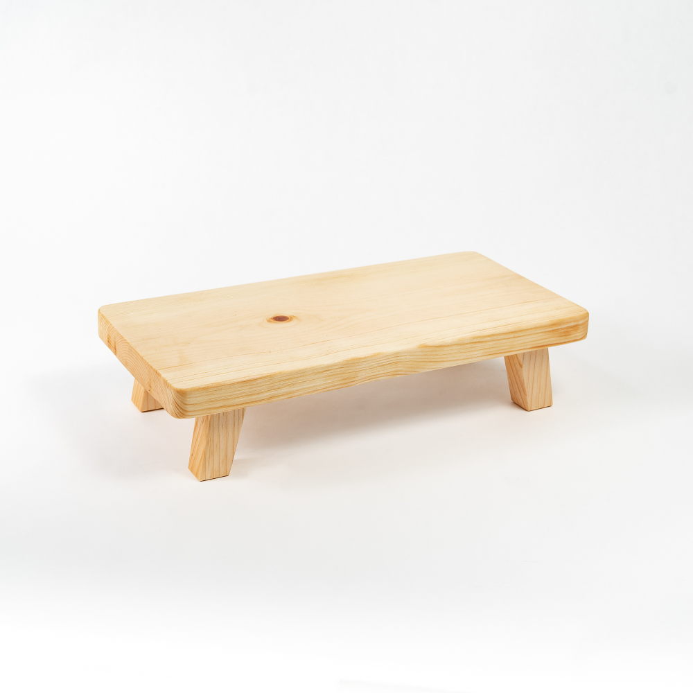 Деревянная сервировочная  доска для подачи блюд и закусок из древесины кедра. Art of Siberia. RD16